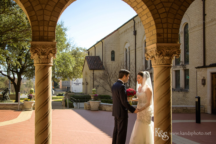 wedding at holy trinity catholic church dallas